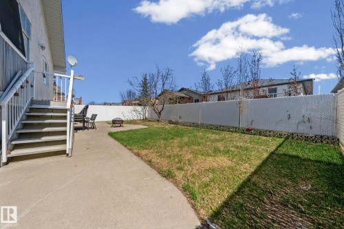 16513 67A Street, Edmonton, AB - Outdoor