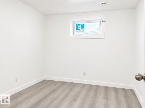 11519 137 Avenue, Edmonton, AB - Indoor Photo Showing Other Room
