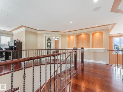 6911 17 Avenue, Edmonton, AB - Indoor Photo Showing Other Room