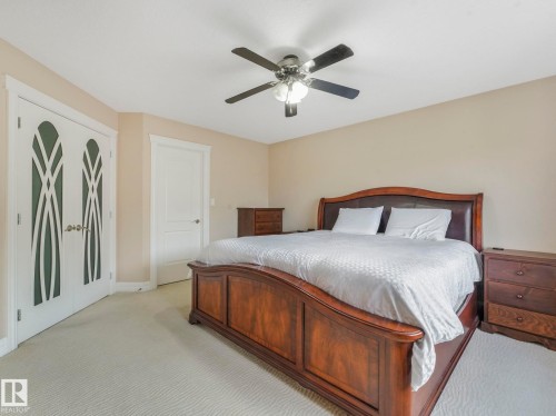 6911 17 Avenue, Edmonton, AB - Indoor Photo Showing Bedroom