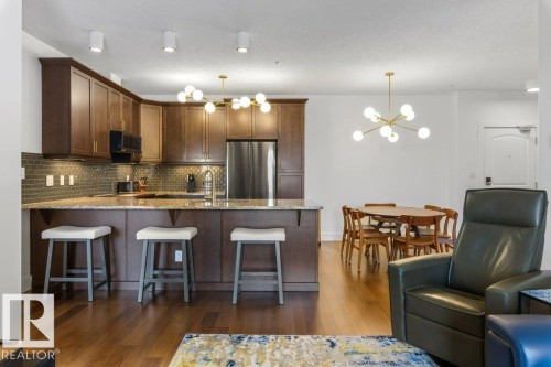 255 6079 Maynard Way, Edmonton, AB - Indoor