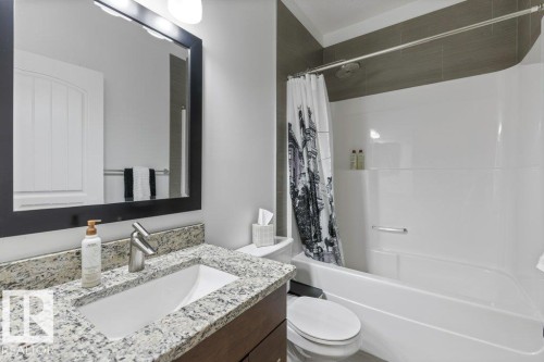 255 6079 Maynard Way, Edmonton, AB - Indoor Photo Showing Bathroom