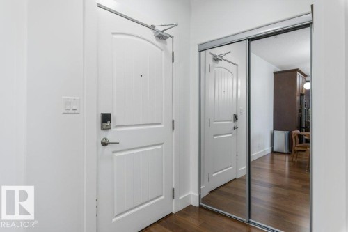 255 6079 Maynard Way, Edmonton, AB - Indoor Photo Showing Other Room