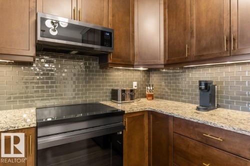 255 6079 Maynard Way, Edmonton, AB - Indoor Photo Showing Kitchen