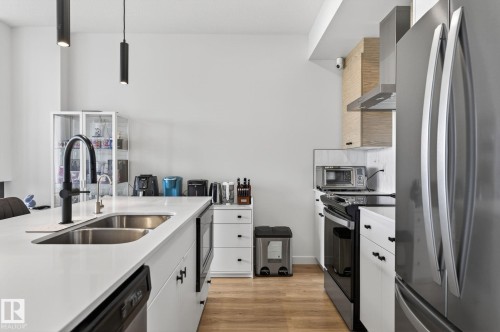 3275 Kulay Way, Edmonton, AB - Indoor Photo Showing Kitchen With Double Sink