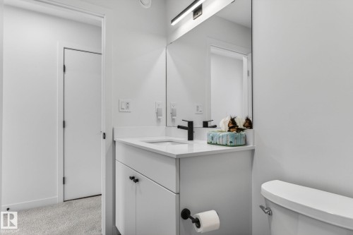 3275 Kulay Way, Edmonton, AB - Indoor Photo Showing Bathroom