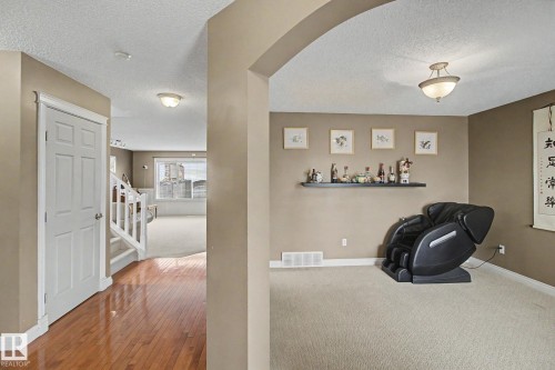 1922 Robertson Crescent, Edmonton, AB - Indoor
