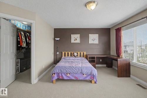 1922 Robertson Crescent, Edmonton, AB - Indoor Photo Showing Bedroom