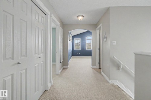 1922 Robertson Crescent, Edmonton, AB - Indoor Photo Showing Other Room