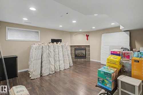 1922 Robertson Crescent, Edmonton, AB - Indoor