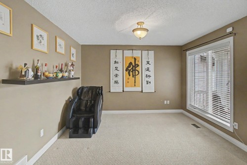 1922 Robertson Crescent, Edmonton, AB - Indoor Photo Showing Other Room