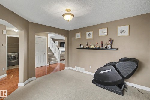 1922 Robertson Crescent, Edmonton, AB - Indoor