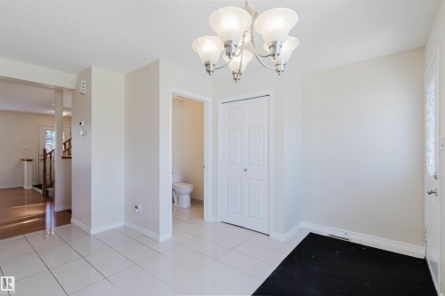 7713 Schmid Crescent, Edmonton, AB - Indoor Photo Showing Other Room