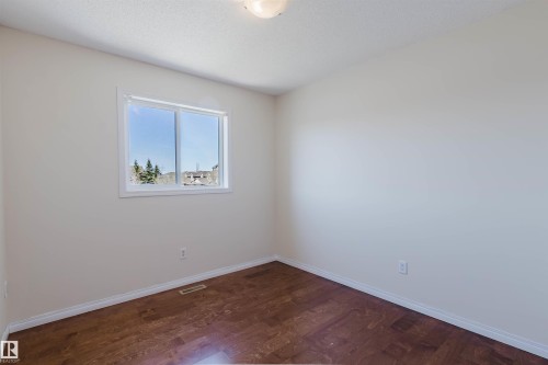 7713 Schmid Crescent, Edmonton, AB - Indoor Photo Showing Other Room