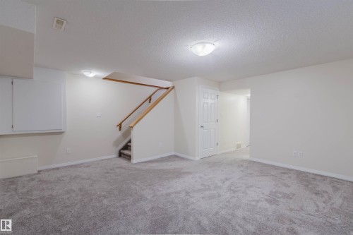 7713 Schmid Crescent, Edmonton, AB - Indoor Photo Showing Other Room