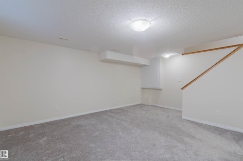 7713 Schmid Crescent, Edmonton, AB - Indoor Photo Showing Other Room