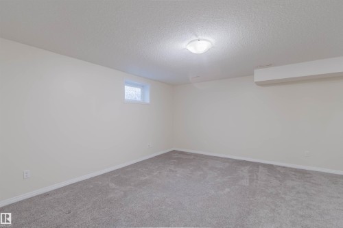 7713 Schmid Crescent, Edmonton, AB - Indoor Photo Showing Other Room