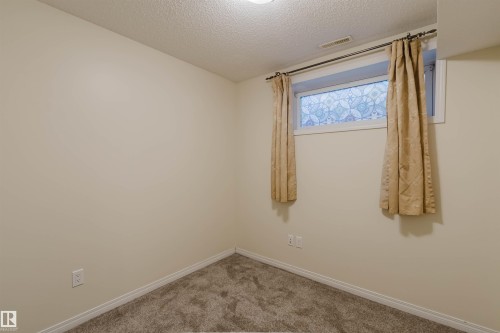 7713 Schmid Crescent, Edmonton, AB - Indoor Photo Showing Other Room