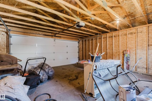 7713 Schmid Crescent, Edmonton, AB - Indoor Photo Showing Garage