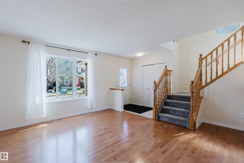 7713 Schmid Crescent, Edmonton, AB - Indoor Photo Showing Other Room