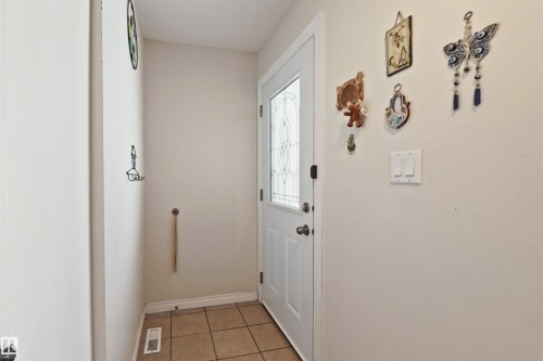 10031 173 Avenue, Edmonton, AB - Indoor Photo Showing Other Room