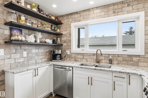 11611 151 Avenue, Edmonton, AB - Indoor Photo Showing Kitchen With Double Sink With Upgraded Kitchen