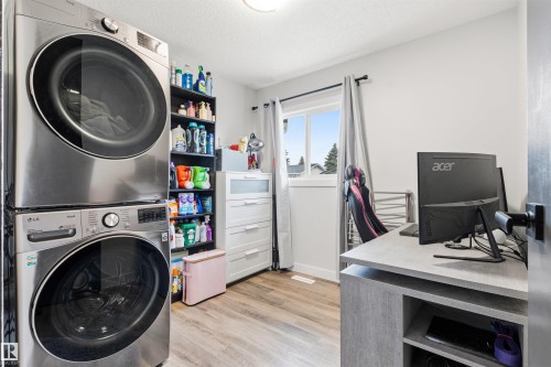 11611 151 Avenue, Edmonton, AB - Indoor Photo Showing Laundry Room