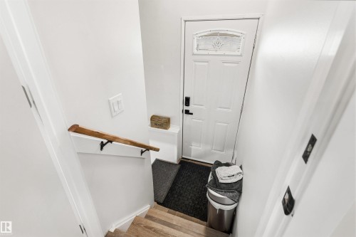 11611 151 Avenue, Edmonton, AB - Indoor Photo Showing Other Room