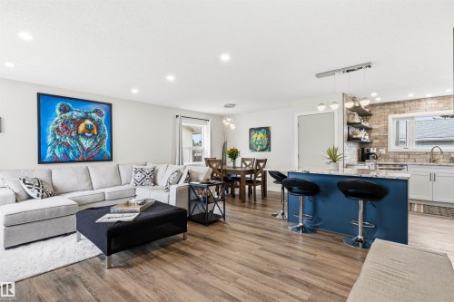 11611 151 Avenue, Edmonton, AB - Indoor