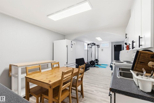 11611 151 Avenue, Edmonton, AB - Indoor