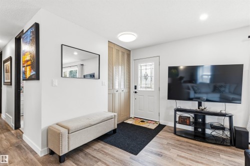 11611 151 Avenue, Edmonton, AB - Indoor