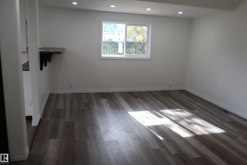 Wetaskiwin, AB - Indoor Photo Showing Other Room