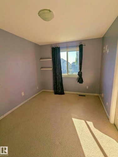 3927 160 Avenue, Edmonton, AB - Indoor Photo Showing Other Room