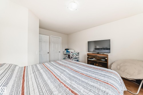 #38 150 Edwards Dr Sw, Edmonton, AB - Indoor Photo Showing Bedroom