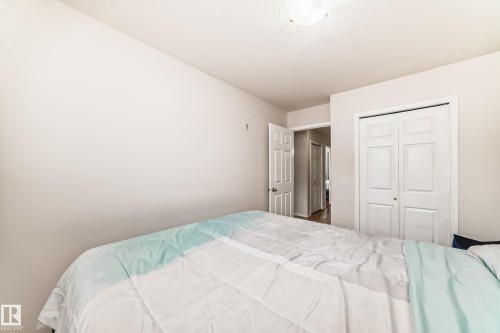 #38 150 Edwards Dr Sw, Edmonton, AB - Indoor Photo Showing Bedroom