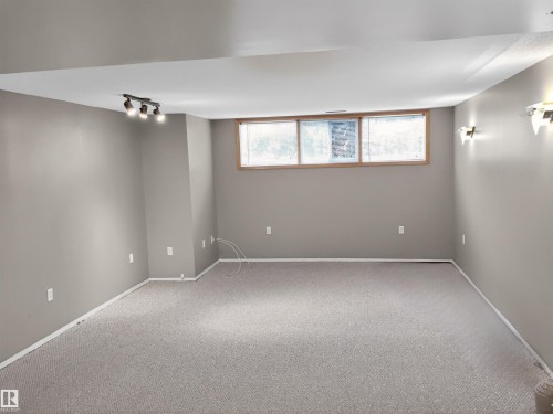 13007 / 13009 111 Avenue, Edmonton, AB - Indoor Photo Showing Other Room