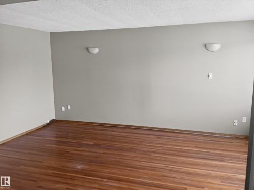 13007 / 13009 111 Avenue, Edmonton, AB - Indoor Photo Showing Other Room