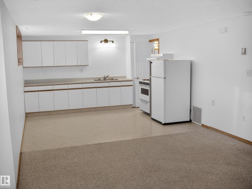 13007 / 13009 111 Avenue, Edmonton, AB - Indoor Photo Showing Kitchen