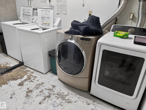 13007 / 13009 111 Avenue, Edmonton, AB - Indoor Photo Showing Laundry Room