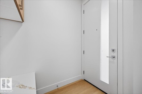 10637 68 Avenue, Edmonton, AB - Indoor Photo Showing Other Room