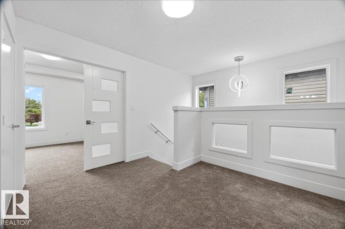 10637 68 Avenue, Edmonton, AB - Indoor Photo Showing Other Room