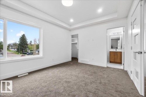 10637 68 Avenue, Edmonton, AB - Indoor Photo Showing Other Room
