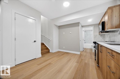 10637 68 Avenue, Edmonton, AB - Indoor Photo Showing Kitchen