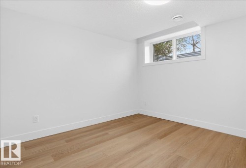 10637 68 Avenue, Edmonton, AB - Indoor Photo Showing Other Room