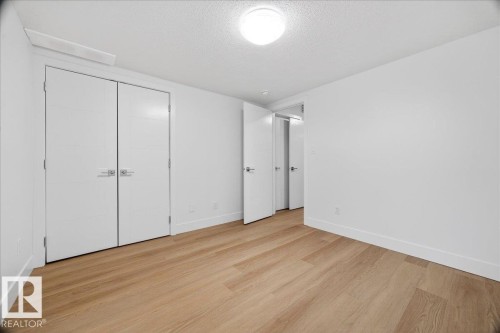 10637 68 Avenue, Edmonton, AB - Indoor Photo Showing Other Room