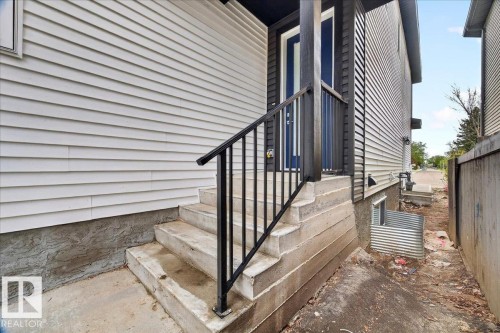 10637 68 Avenue, Edmonton, AB - Outdoor