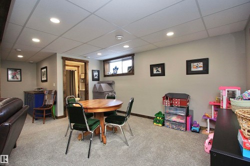 5512 52 St Close, Bashaw, AB - Indoor