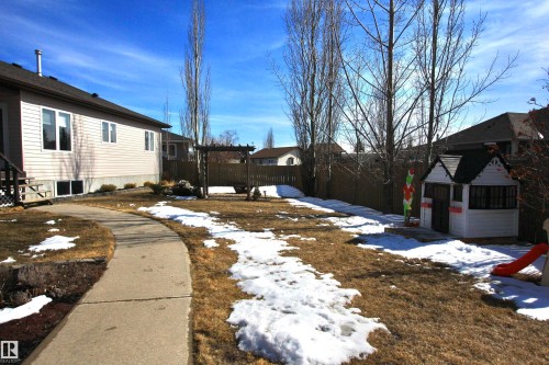 5512 52 St Close, Bashaw, AB - Outdoor
