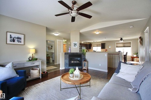 5512 52 St Close, Bashaw, AB - Indoor Photo Showing Living Room