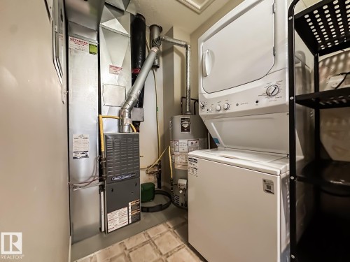 14 3040 Spence Wynd, Edmonton, AB - Indoor Photo Showing Laundry Room